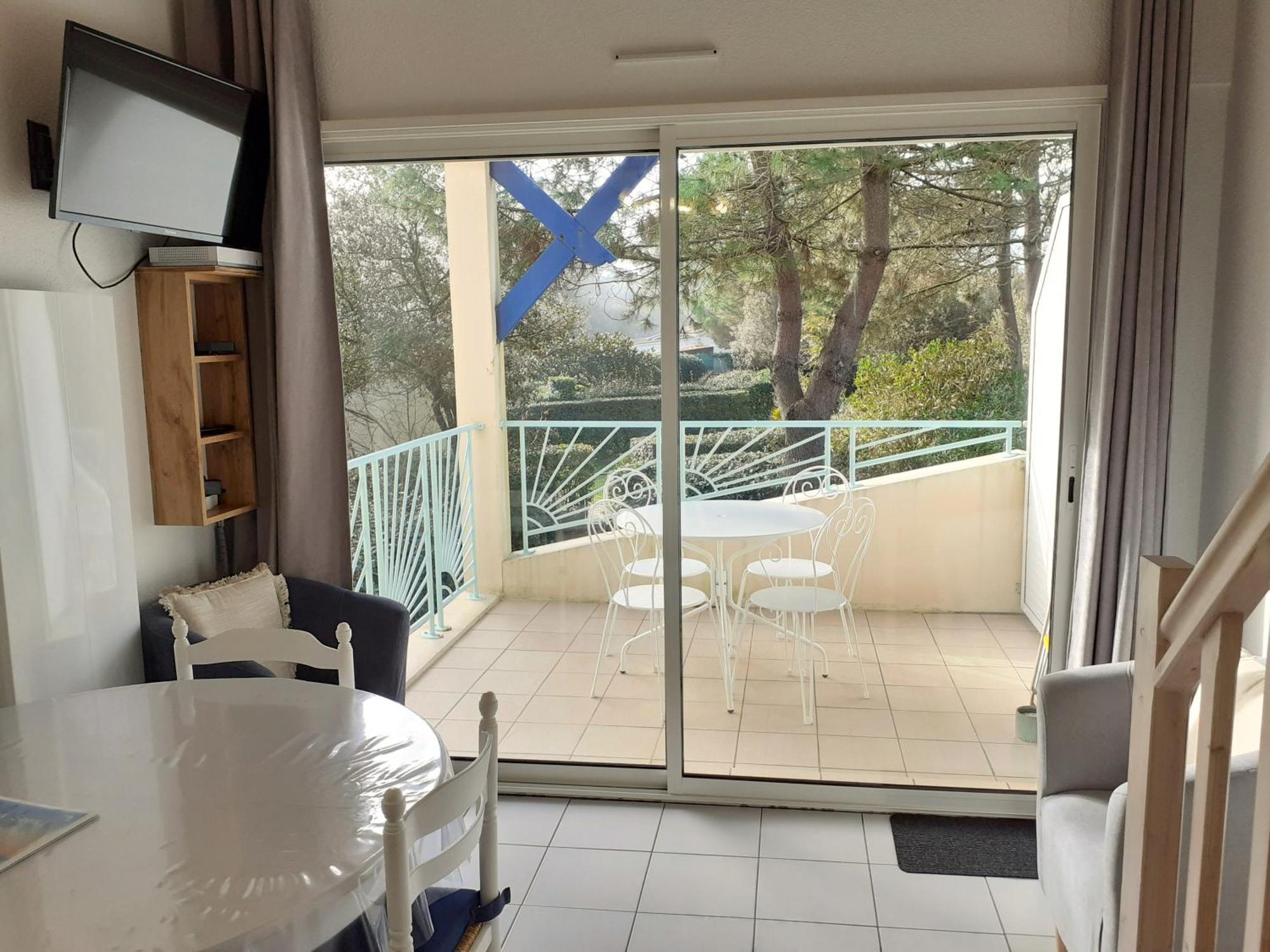 Les Sens Du Veillon Apartment *